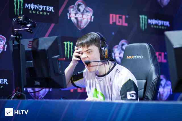 例如在对阵 例如在对阵