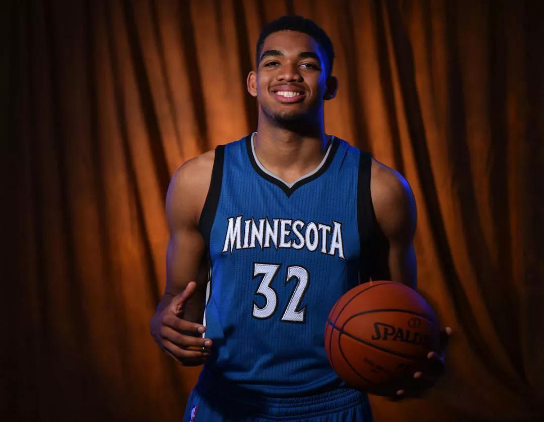 英雄爆冷 英雄爆冷