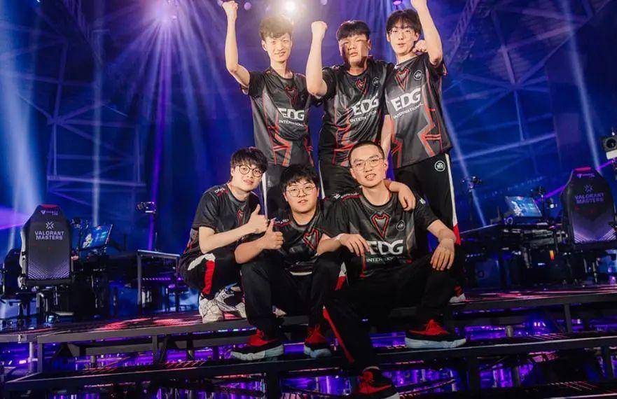 全场气氛 全场气氛